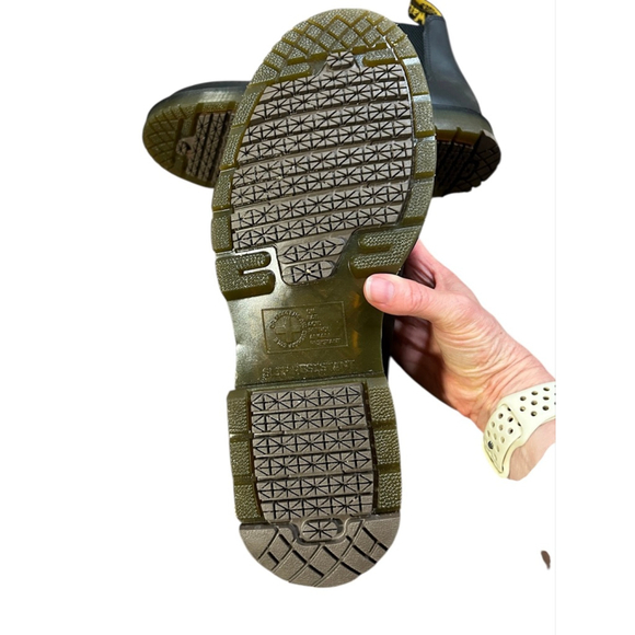 Dr. Martens Black Leather Chelsea Work Boots NWOT (men’s 11 / women’s 12 - Picture 10 of 10